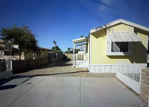 11716 S Betty Ln, Yuma, AZ 85367