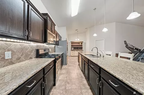 Kitchen - 11514 E 35 Pl, Yuma, AZ 85367 photo 5 of 5