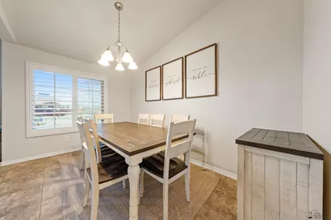 Dining - 11514 E 35 Pl, Yuma, AZ 85367 photo 2 of 3