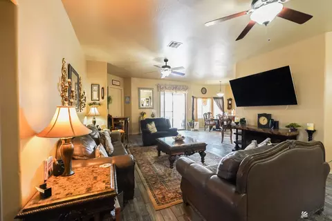 Living - 14646 E 49 Dr, Yuma, AZ 85367 photo 2 of 2