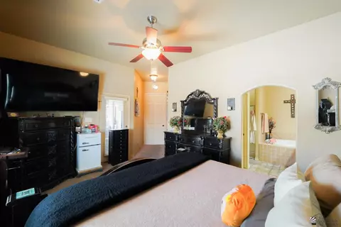 Bedroom - 14646 E 49 Dr, Yuma, AZ 85367 photo 2 of 6