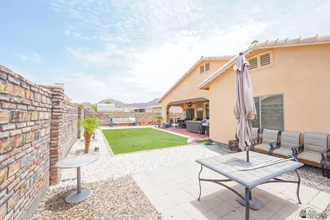 Exterior - 14646 E 49 Dr, Yuma, AZ 85367 photo 7 of 8