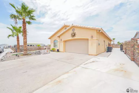 Exterior - 14646 E 49 Dr, Yuma, AZ 85367 photo 2 of 8