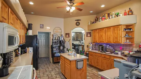 Kitchen - 14646 E 49 Dr, Yuma, AZ 85367 photo 1 of 2