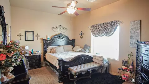 Bedroom - 14646 E 49 Dr, Yuma, AZ 85367 photo 3 of 4