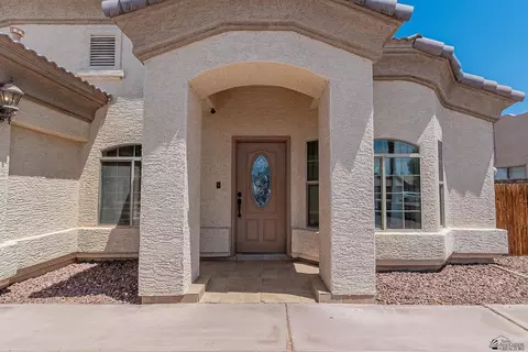 Exterior - 10112 E 36 St, Yuma, AZ 85365 photo 9 of 10
