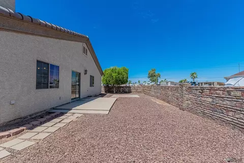 Exterior - 10112 E 36 St, Yuma, AZ 85365 photo 7 of 10