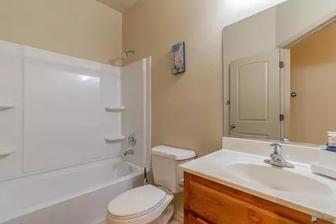 Bath - 10112 E 36 St, Yuma, AZ 85365 photo 2 of 2