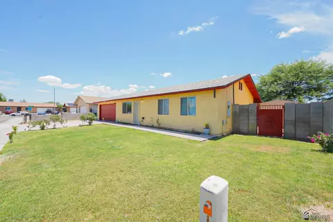 Exterior - 8559 E 38 Ln, Yuma, AZ 85365 photo 2 of 9