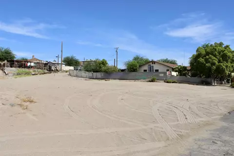 650 S Madison Ave, Yuma, AZ 85364 photo 4