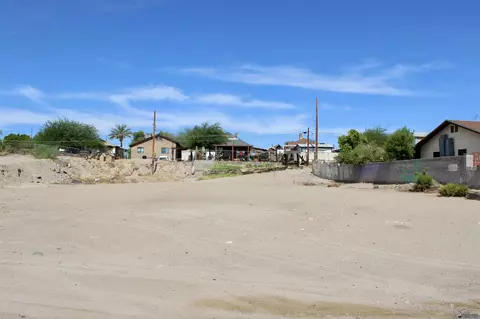 650 S Madison Ave, Yuma, AZ 85364 photo 3