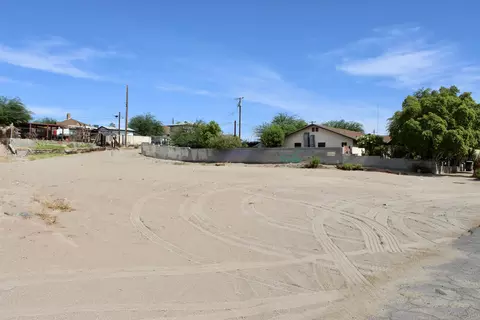 650 S Madison Ave, Yuma, AZ 85364 photo 4