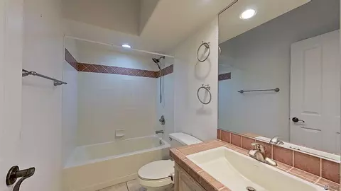 Bath - 13433 E 55 Ln, Yuma, AZ 85367 photo 1 of 3