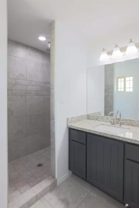 Bath - 10820 E 45 St, Yuma, AZ 85367 photo 1 of 2