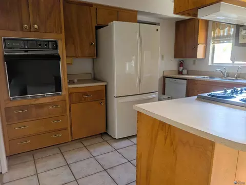 Kitchen - 254 E Mesquite, Yuma, AZ 85364 photo 1 of 1