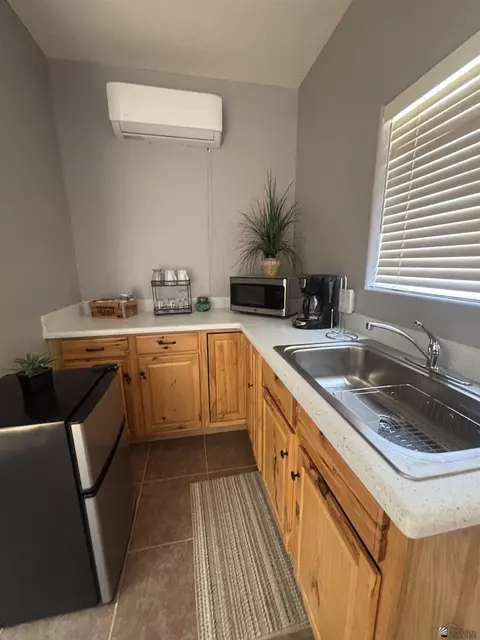 Kitchen - 13870 E 49 Ln, Yuma, AZ 85367 photo 5 of 6