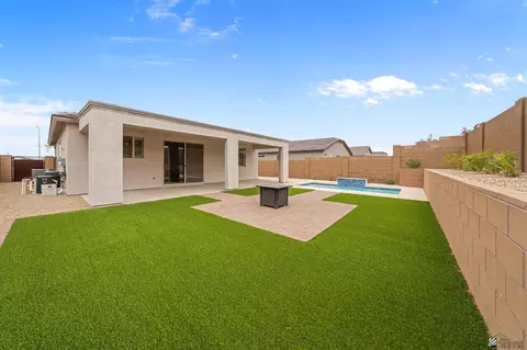 Exterior - 7631 E 35 Pl, Yuma, AZ 85367 photo 5 of 11
