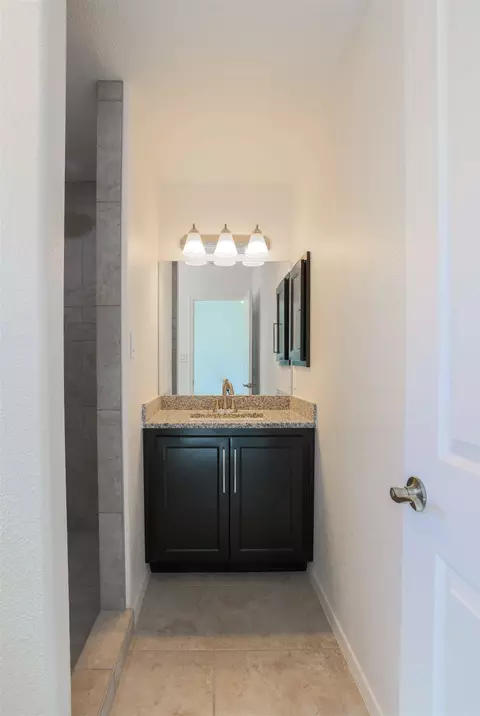 Bath - 10812 E 45 St, Yuma, AZ 85367 photo 2 of 2