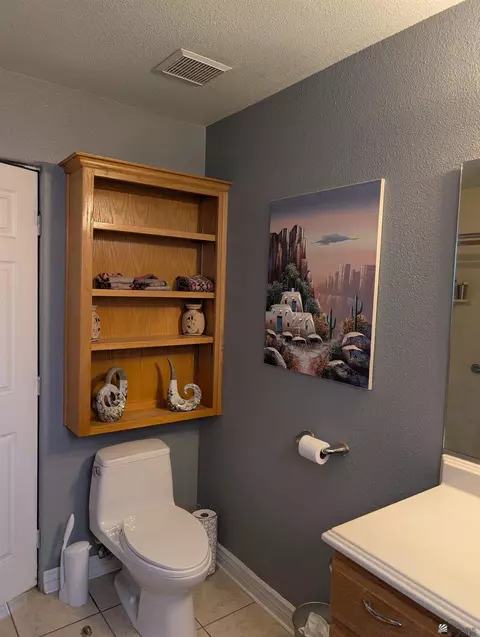 Bath - 14470 E 53 Ln, Yuma, AZ 85367 photo 1 of 2