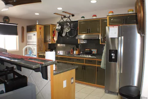 Kitchen - 14470 E 53 Ln, Yuma, AZ 85367 photo 1 of 3