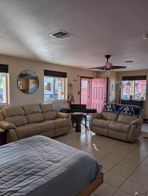Living - 14470 E 53 Ln, Yuma, AZ 85367 photo 1 of 1