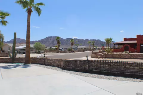 Exterior - 14470 E 53 Ln, Yuma, AZ 85367 photo 9 of 10
