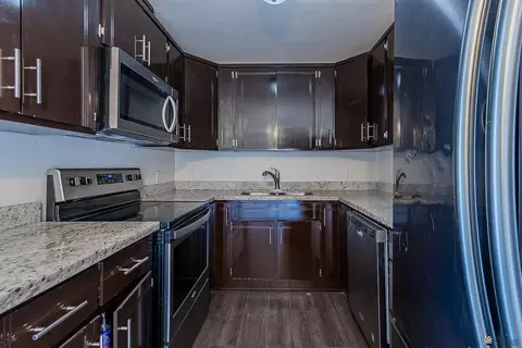 Kitchen - 910 E 25 Pl, Yuma, AZ 85365 photo 1 of 2