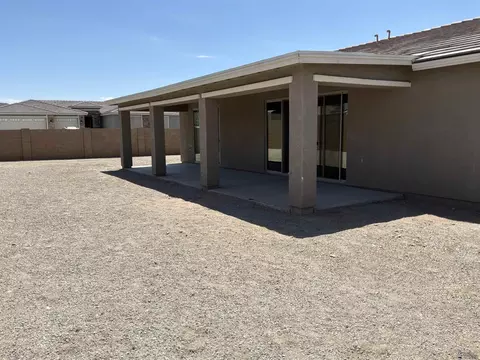 Exterior - 14814 E 41 St, Yuma, AZ 85367 photo 5 of 9