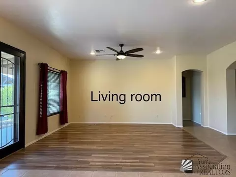 Living - 7922 E 36 Pl, Yuma, AZ 85365 photo 2 of 2