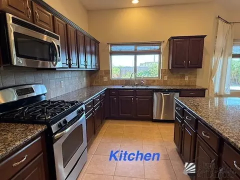 Kitchen - 7922 E 36 Pl, Yuma, AZ 85365 photo 3 of 3