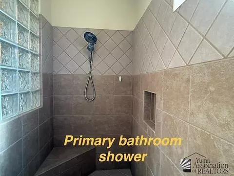 Bath - 7922 E 36 Pl, Yuma, AZ 85365 photo 2 of 6