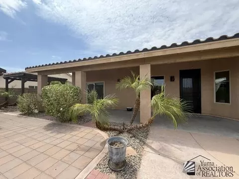 Exterior - 7922 E 36 Pl, Yuma, AZ 85365 photo 2 of 9
