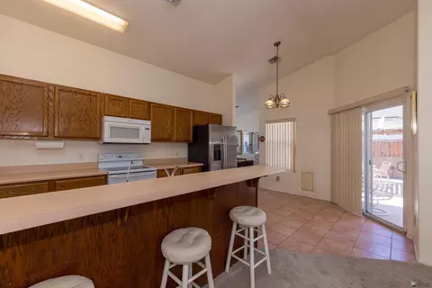 Kitchen - 11145 E 26 Ln, Yuma, AZ 85367 photo 6 of 6