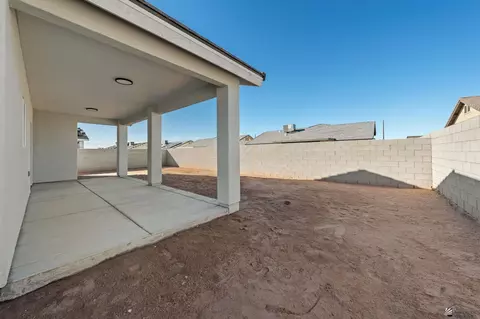Exterior - 7822 E 35 Pl, Yuma, AZ 85365 photo 1 of 2