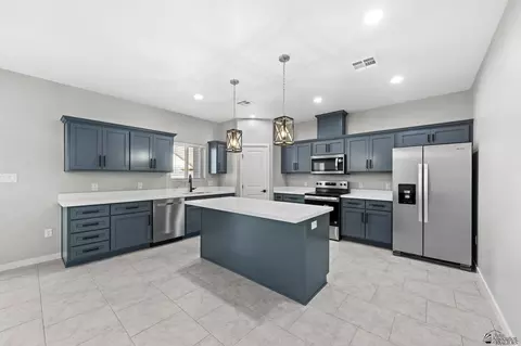 Kitchen - 7822 E 35 Pl, Yuma, AZ 85365 photo 1 of 2