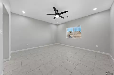 Living - 7822 E 35 Pl, Yuma, AZ 85365 photo 1 of 1
