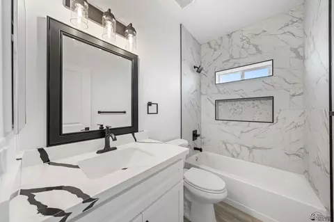 Bath - 7968 E 35 Pl, Yuma, AZ 85365 photo 1 of 3