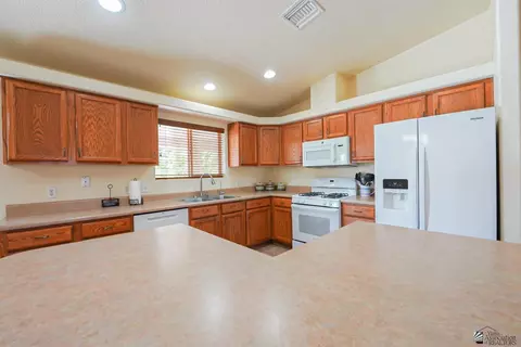 Kitchen - 11605 E 26 Ln, Yuma, AZ 85367 photo 1 of 1
