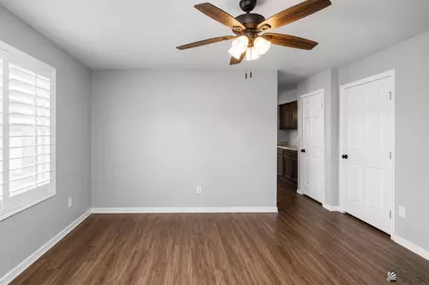 Living - 7943 E 45 Ln, Yuma, AZ 85365 photo 2 of 3