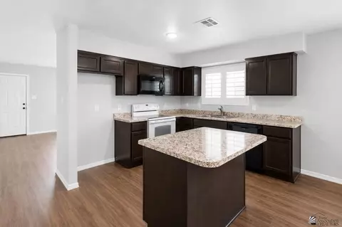 Kitchen - 7943 E 45 Ln, Yuma, AZ 85365 photo 1 of 1