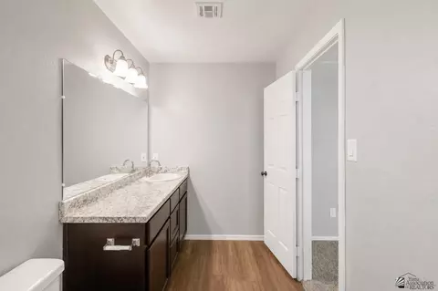 Bath - 7943 E 45 Ln, Yuma, AZ 85365 photo 3 of 3
