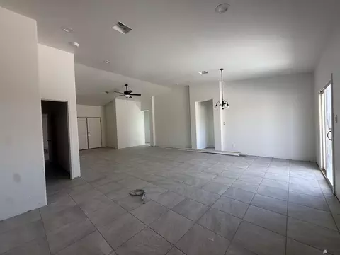 Living - 12654 E 51 Ln, Yuma, AZ 85367 photo 2 of 5