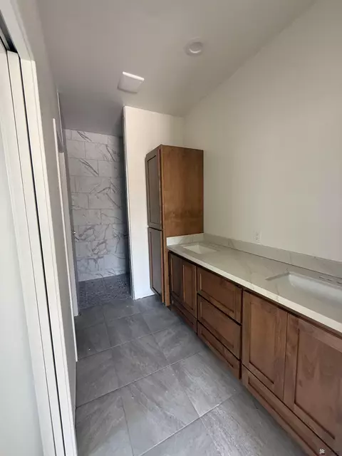 Bath - 12654 E 51 Ln, Yuma, AZ 85367 photo 5 of 6