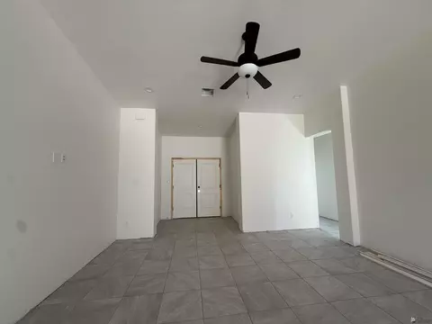 Living - 12654 E 51 Ln, Yuma, AZ 85367 photo 3 of 5