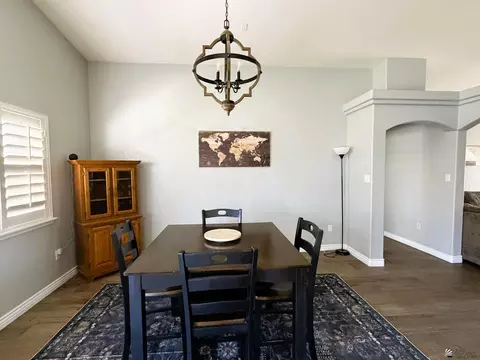 Dining - 10600 E 34 Pl, Yuma, AZ 85365 photo 2 of 4