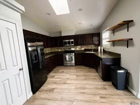 Kitchen - 10600 E 34 Pl, Yuma, AZ 85365 photo 1 of 5