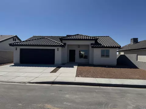 5010 E Hoyos St, San Luis, AZ 85336