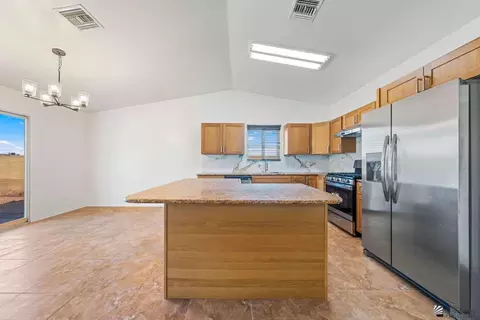Kitchen - 11543 E 34 Pl, Yuma, AZ 85367 photo 1 of 4