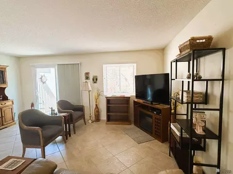Living - 11261 E 35 Pl, Yuma, AZ 85367 photo 9 of 10