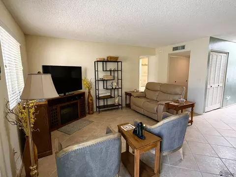Living - 11261 E 35 Pl, Yuma, AZ 85367 photo 7 of 10